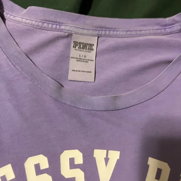 PINK Victoria's Secret Graphic Tee - Picture 3 of 10